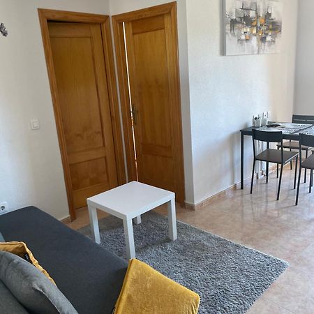 Nice Apartment Near The Park Торрев'єха Екстер'єр фото