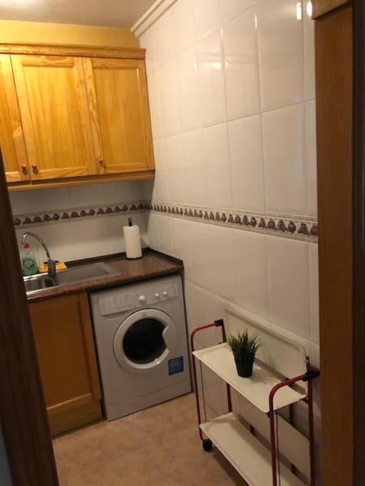 Nice Apartment Near The Park Торрев'єха Екстер'єр фото