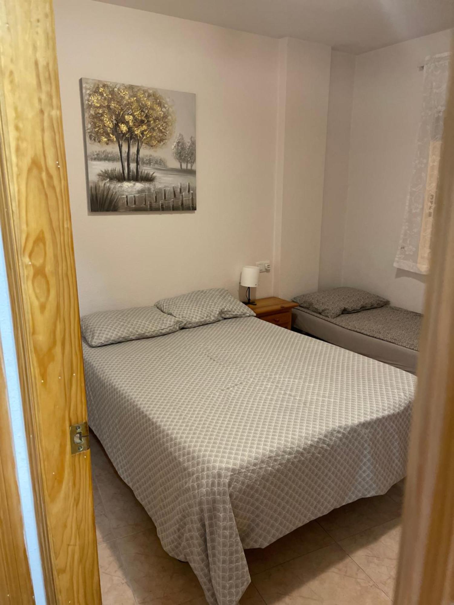 Nice Apartment Near The Park Торрев'єха Екстер'єр фото